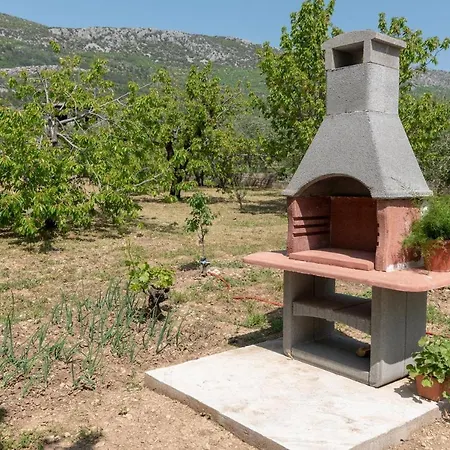 Holiday With A Parking Space Kastel Luksic 16186 *